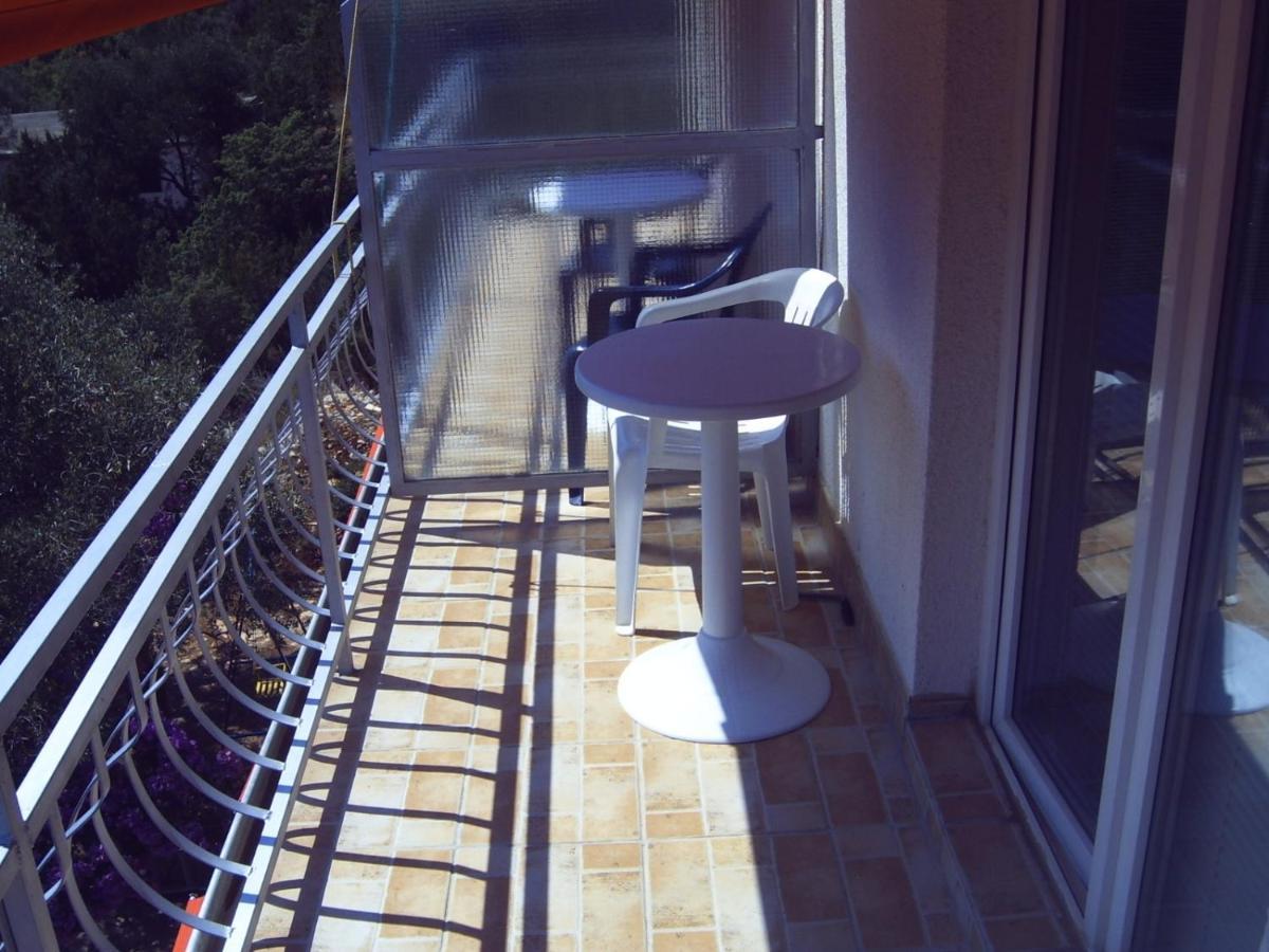 Apartments By The Sea Cove Zarace - Gdinj, Hvar - 4598 외부 사진