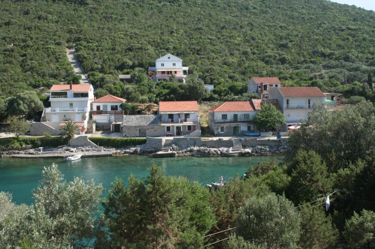 Apartments By The Sea Cove Zarace - Gdinj, Hvar - 4598 외부 사진